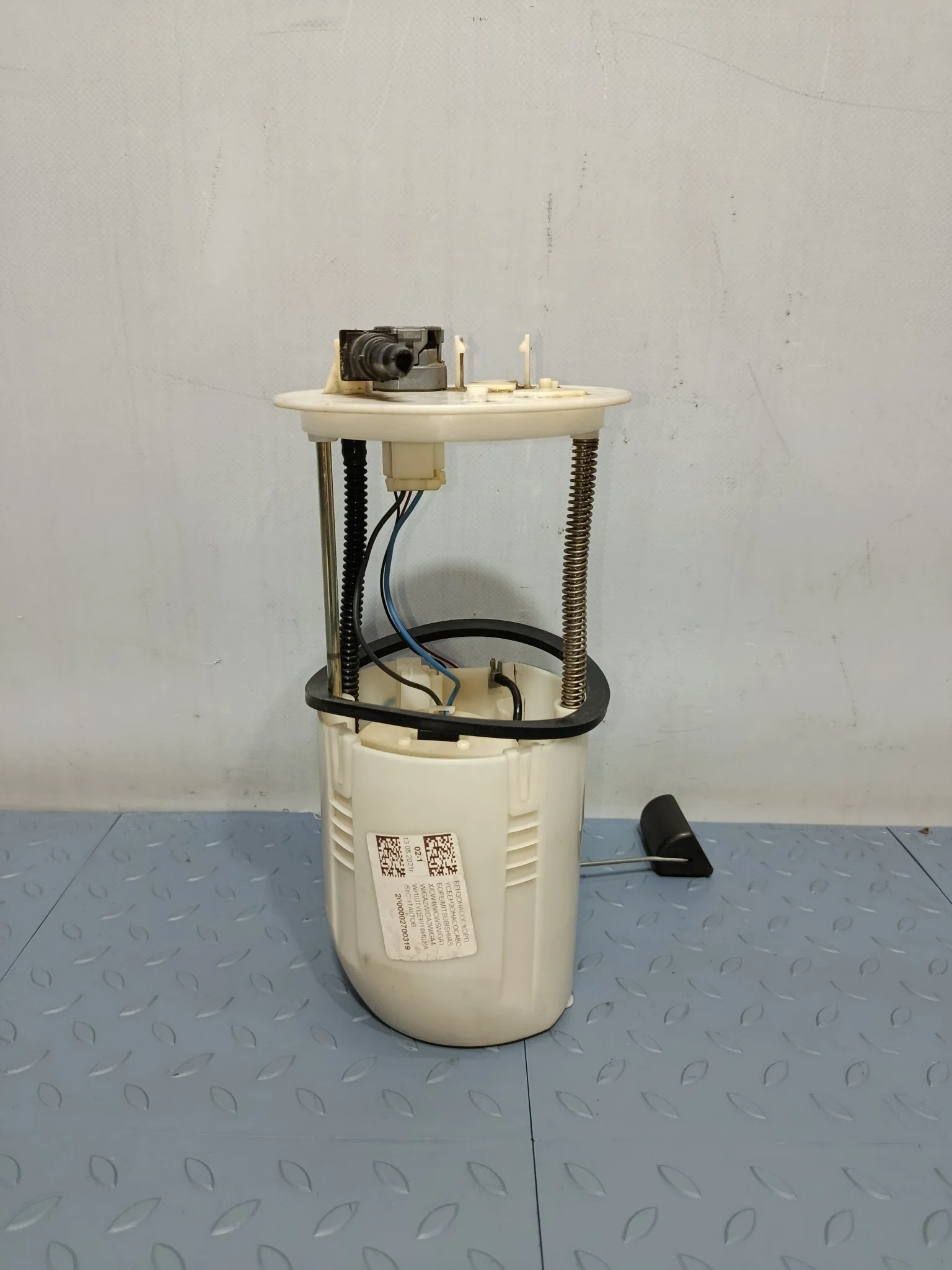 БЕНЗОНАСОС КОРПУС БЕНЗОНАСОСА В СБОРЕ MITSUBISHI ASX OUTLANDER RVR CW4W CW5W GA1W GA2W GA3W GA4W 1760A158 1 ШТУЦЕР 1 ФИШКА 5 КОНТАКТОВ 1760A189