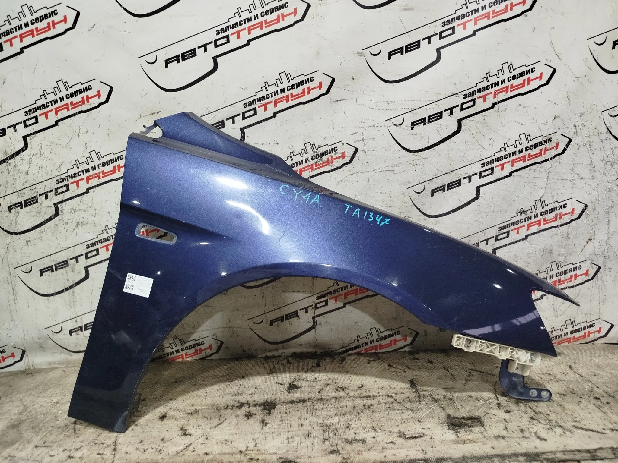 КРЫЛО MITSUBISHI 5220C528 ПЕРЕД ПРАВО синий, R65 TA1347