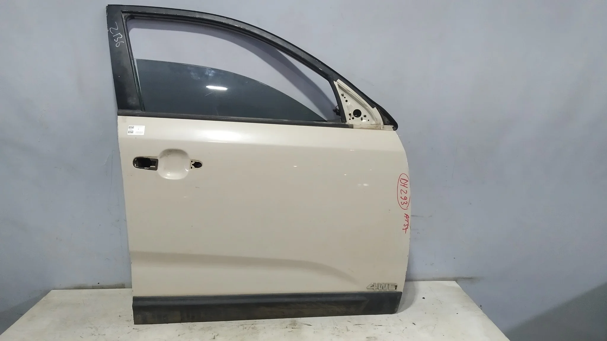 ДВЕРЬ KIA SORENTO XM 760042P000 ПЕРЕДНЯЯ ПРАВАЯ бежевый DY293