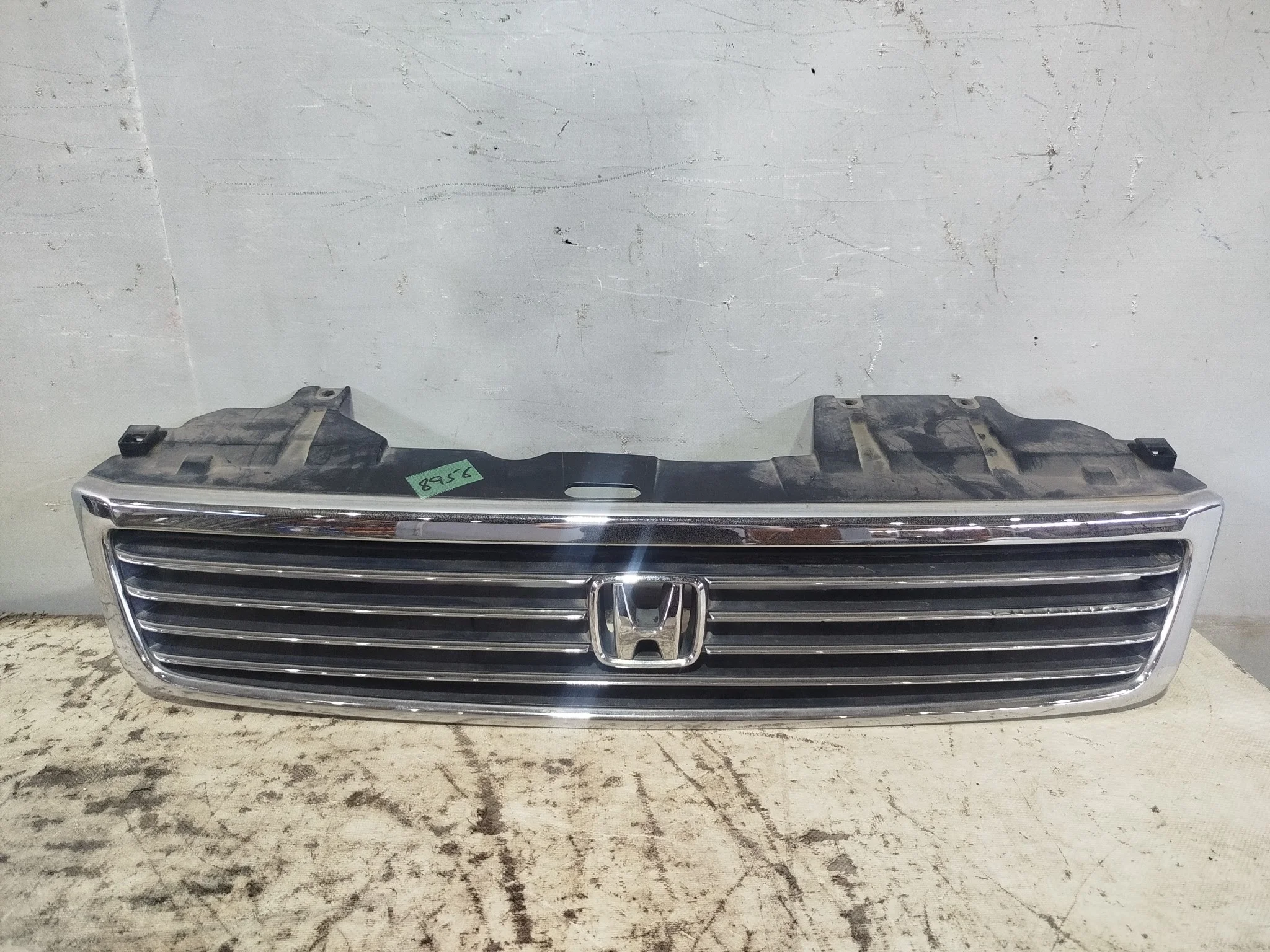 РЕШЕТКА РАДИАТОРА HONDA 75114S47003 FE019