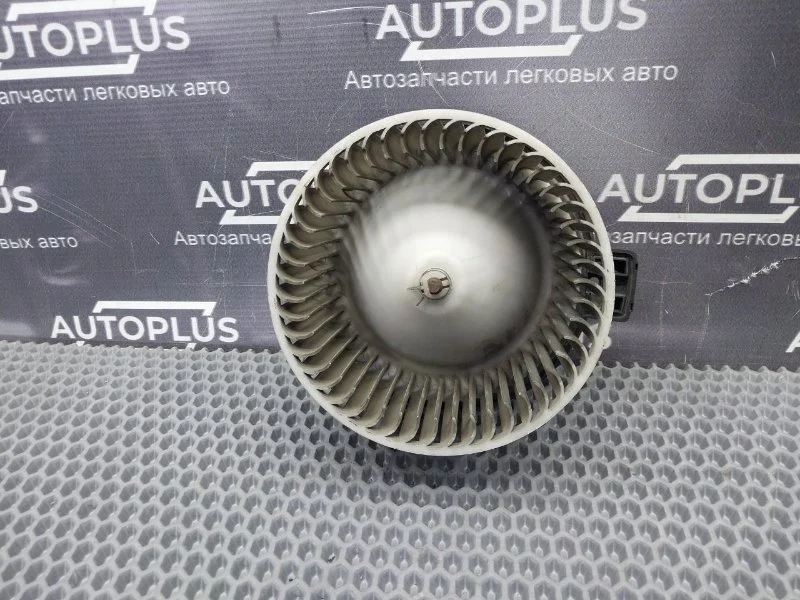 Моторчик печки Mazda CX7 2006-2009 GJ6A61B10 2.3 L3-VDT