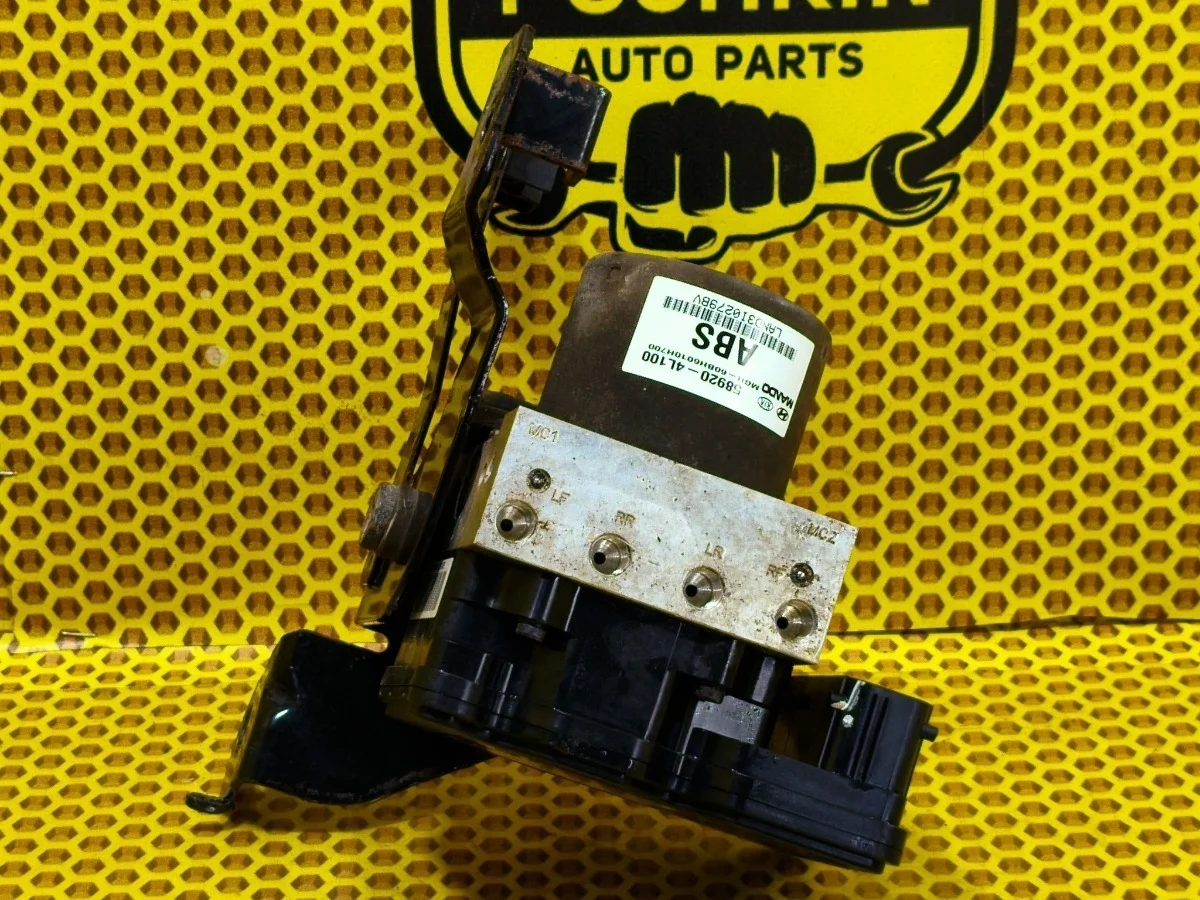 Блок АБС Hyundai Solaris 2016 589204L100 RB G4FC