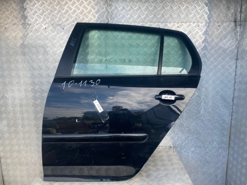 Дверь задняя левая Volkswagen Golf V (2003-2008) 2010 5M0833105B 2.0 D