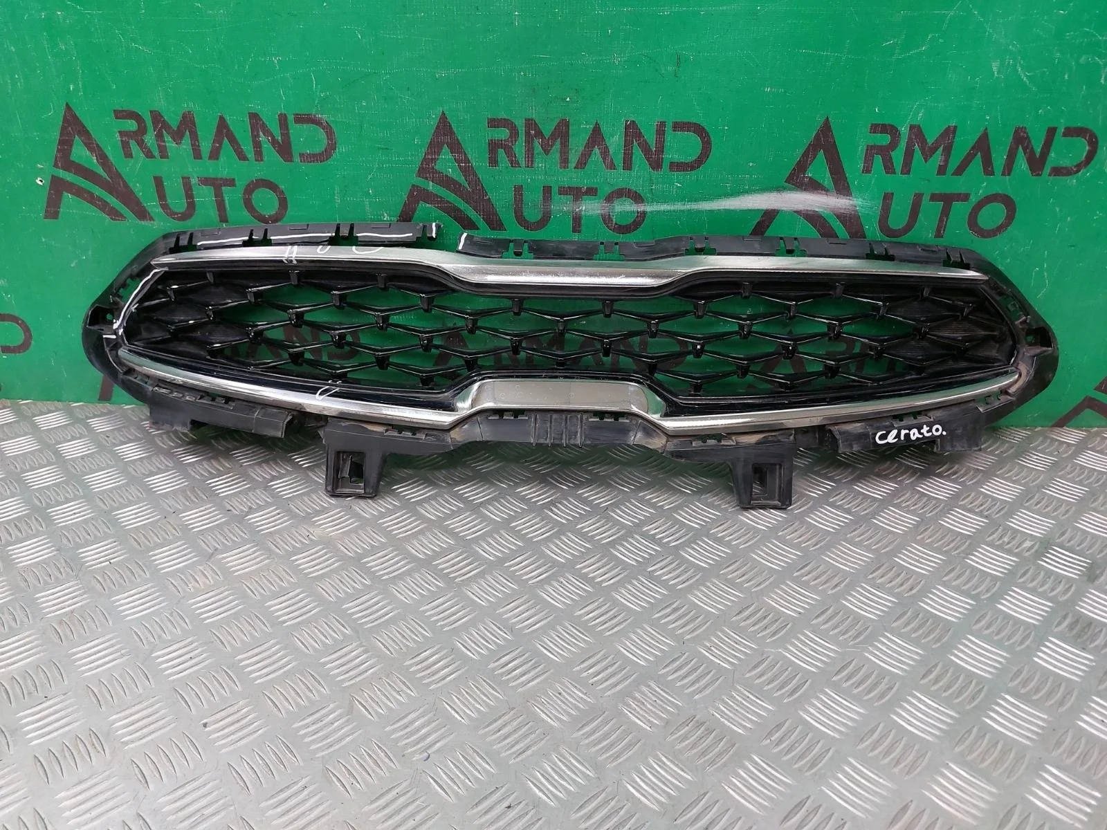 Решетка радиатора Kia Cerato 2018-2021 4