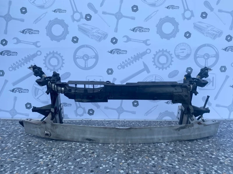 Передняя панель телевизор Mercedes-benz 2014 W246