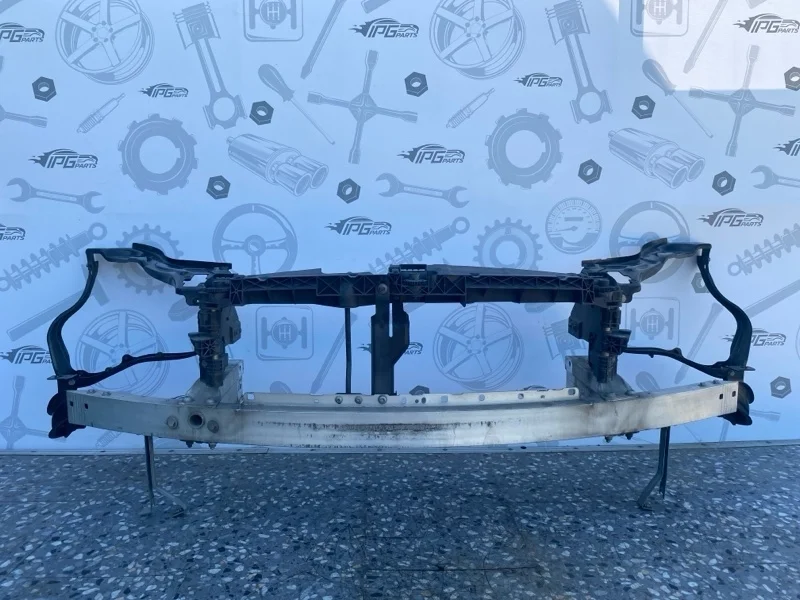 Передняя панель телевизор Mercedes-benz 2013 W212