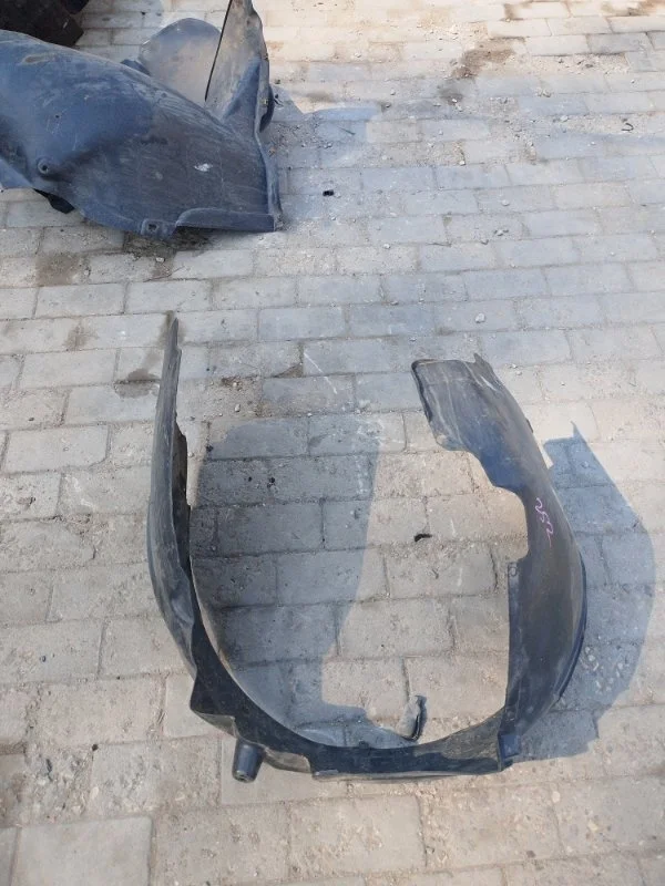 Подкрылок Audi A4 2004-2009 B7 универсал