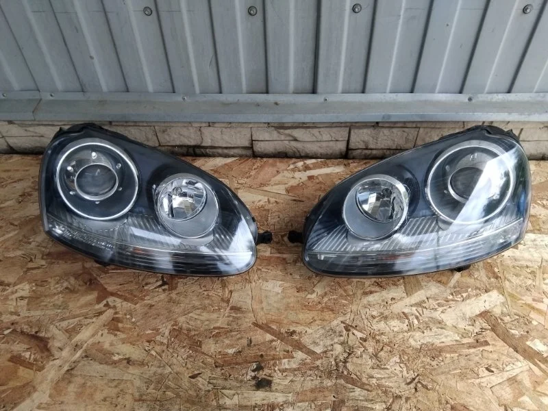 Фара Volkswagen Jetta 5 2005-2010