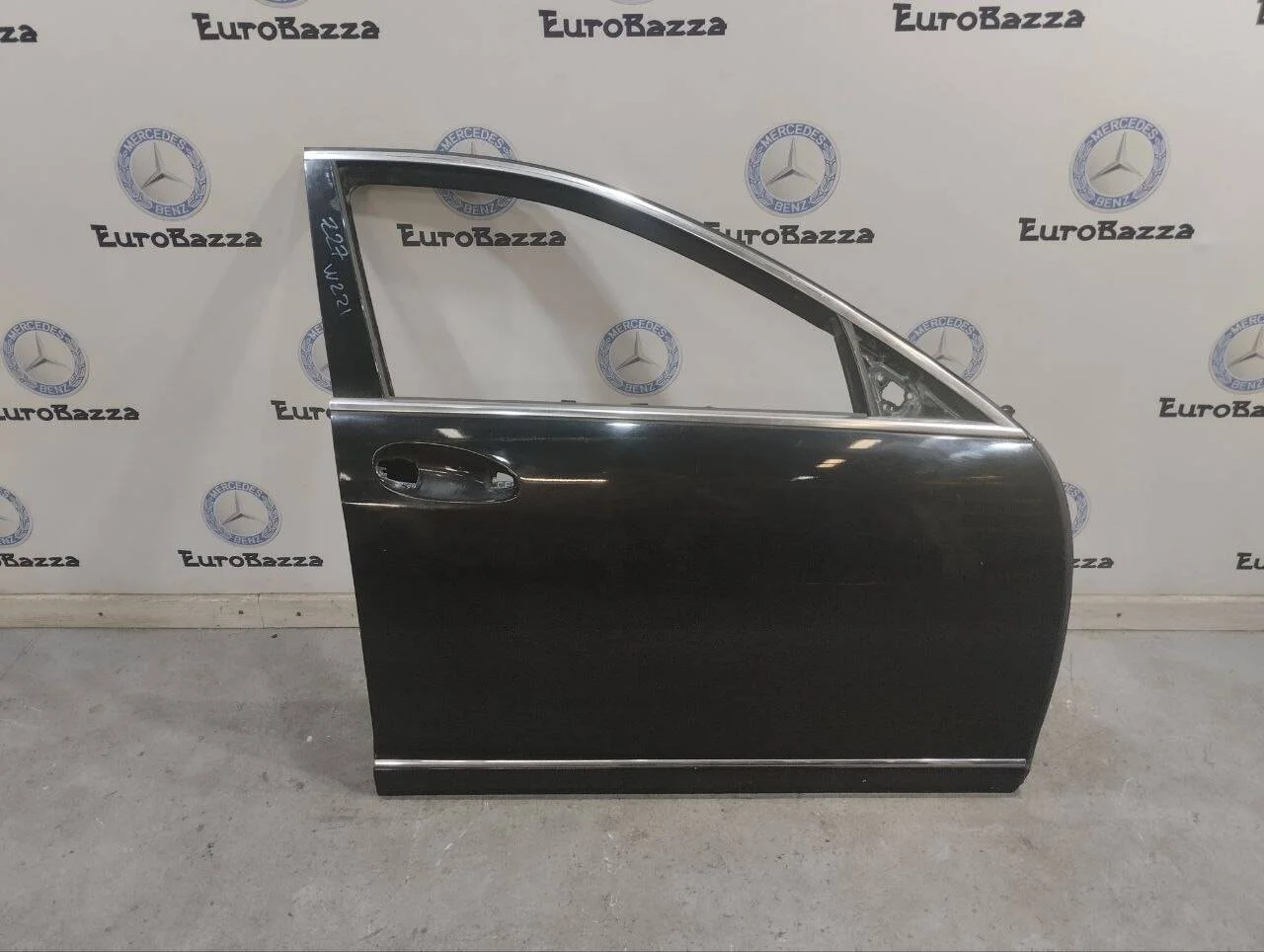 Дверь передняя правая Mercedes W221