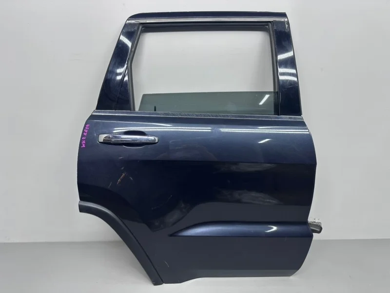 Дверь Jeep Grand Cherokee WK2