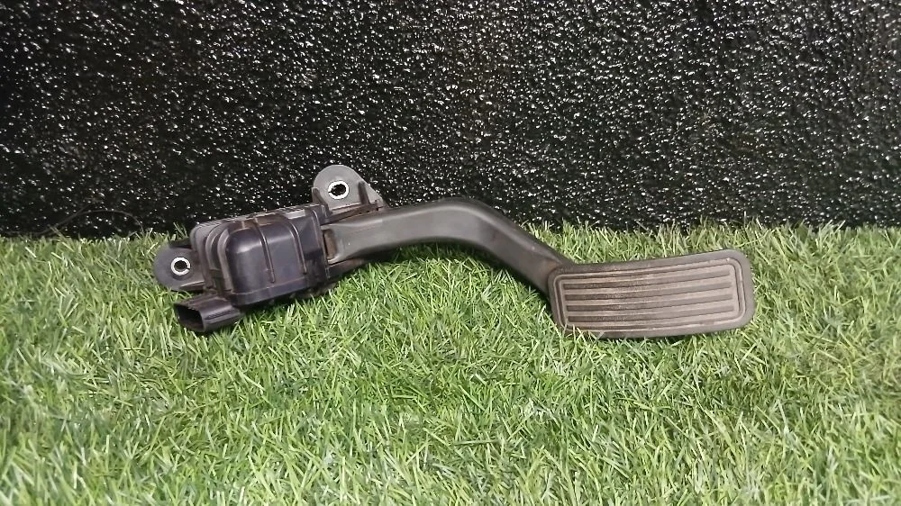 Педаль газа Mazda 6 GG 2.0 LF