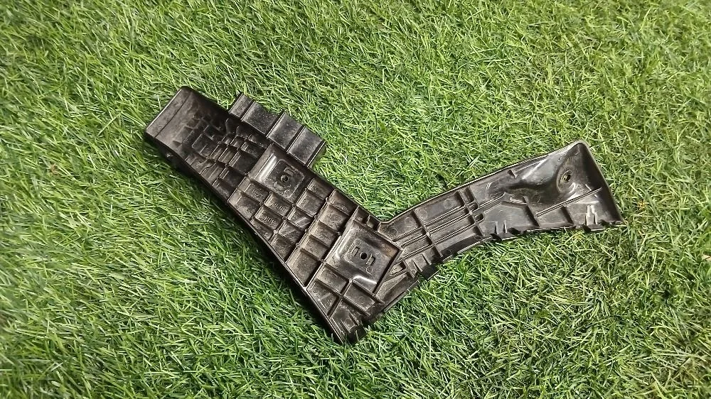 Кронштейн заднего бампера левый Suzuki SX4