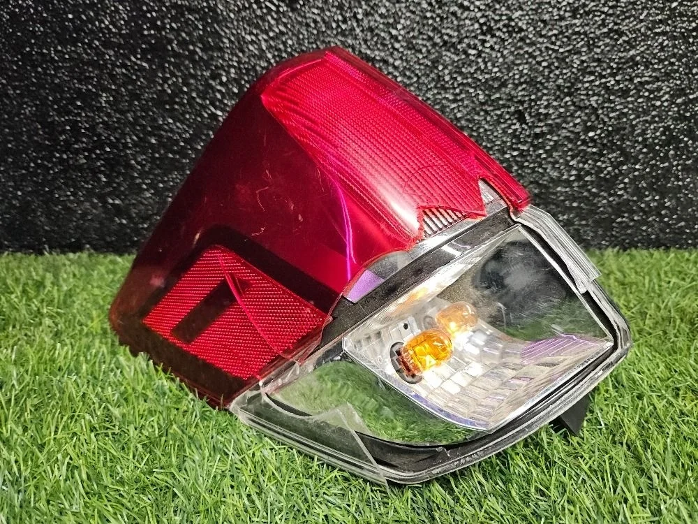 Фонарь левый донор/дефектный на Forester SK7 2022