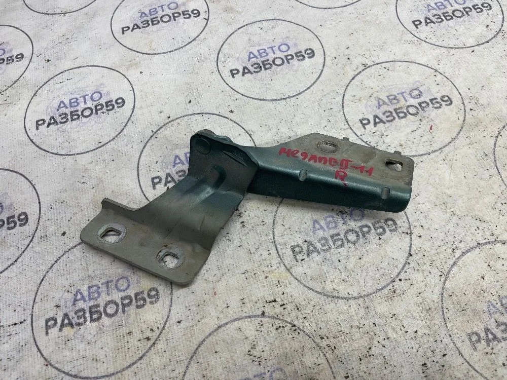 Петля капота правая Renault Megane II рестайлинг (2006—2009)