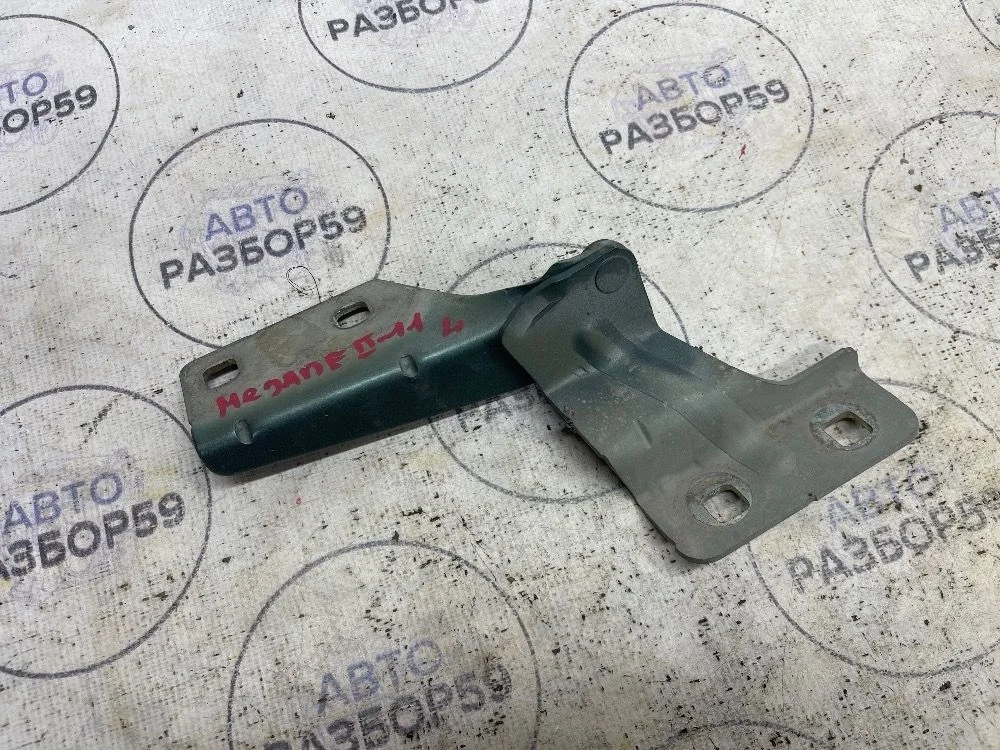 Петля капота левая Renault Megane II рестайлинг (2006—2009)