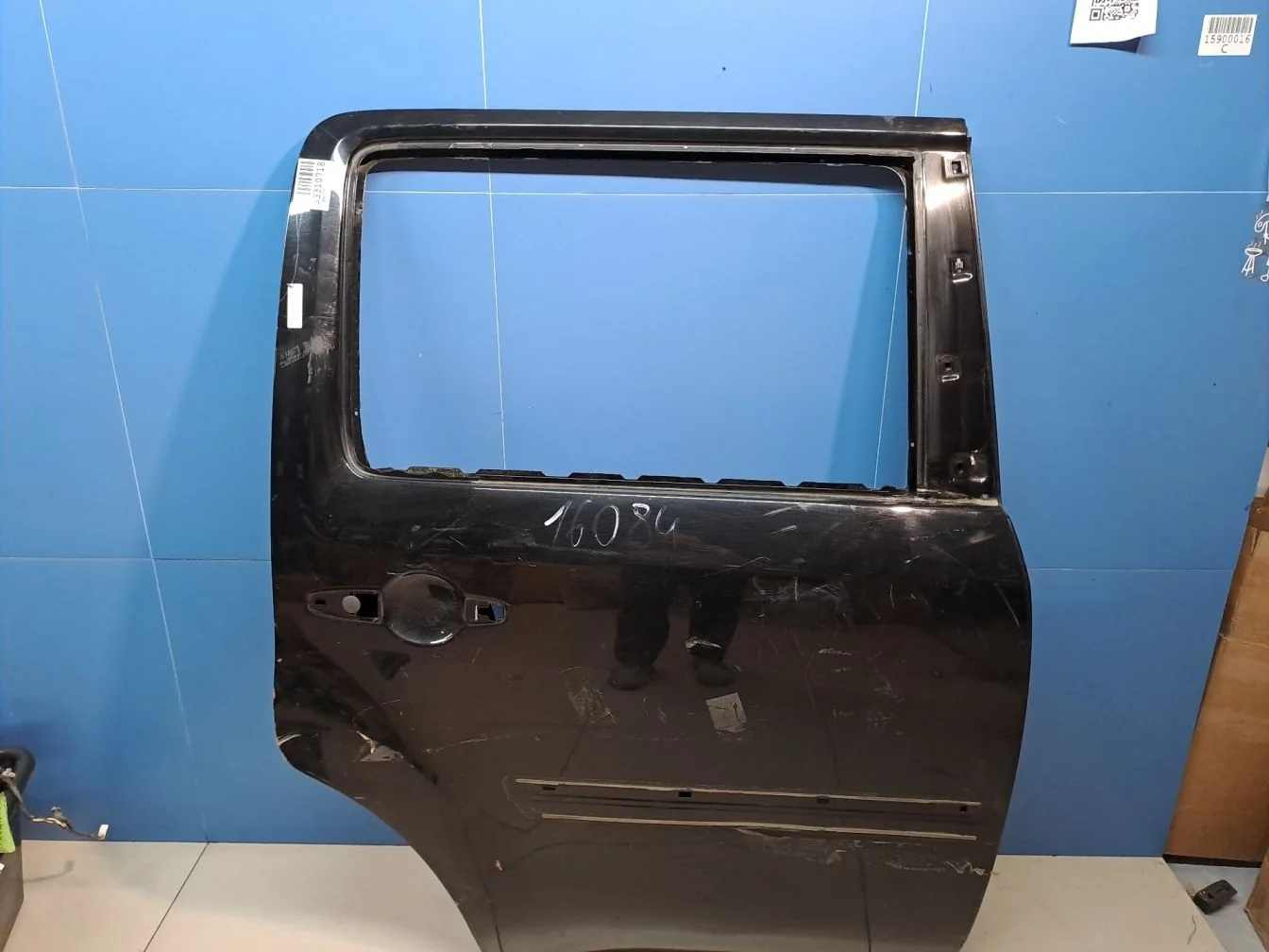 Дверь правая задняя для Honda Pilot 2008-2015