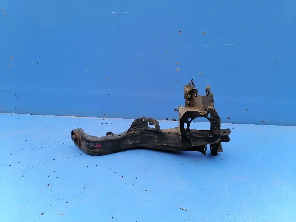 Рычаг задний продольный левый Nissan Qashqai II рестайлинг (2017—2025) 555024CL0C