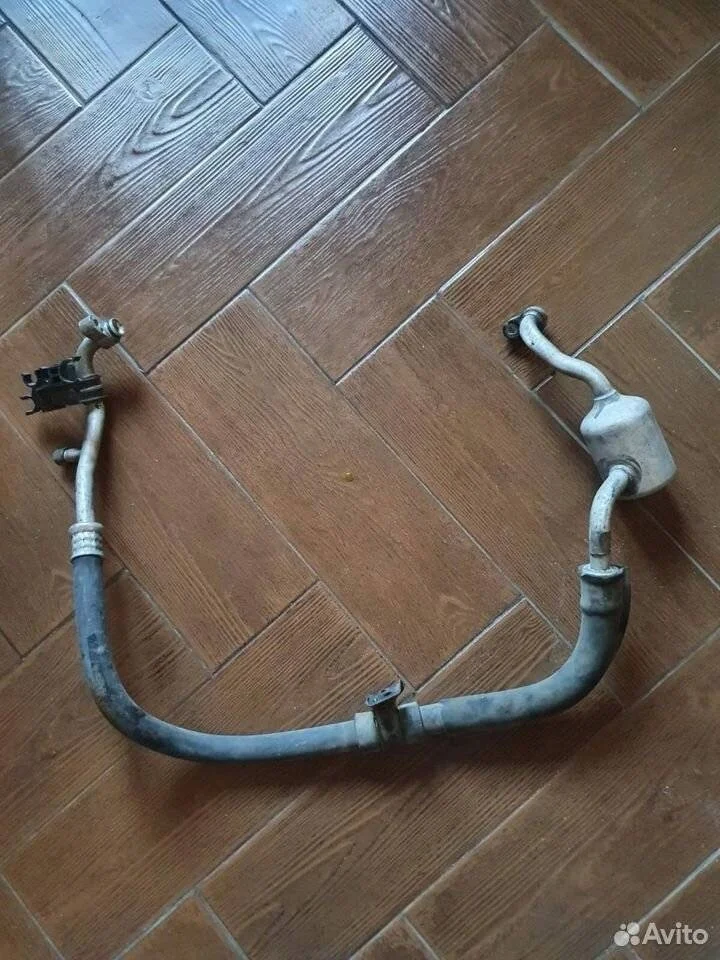 шланг от кондиционера Toyota Land Cruiser 200 (2007—2012)