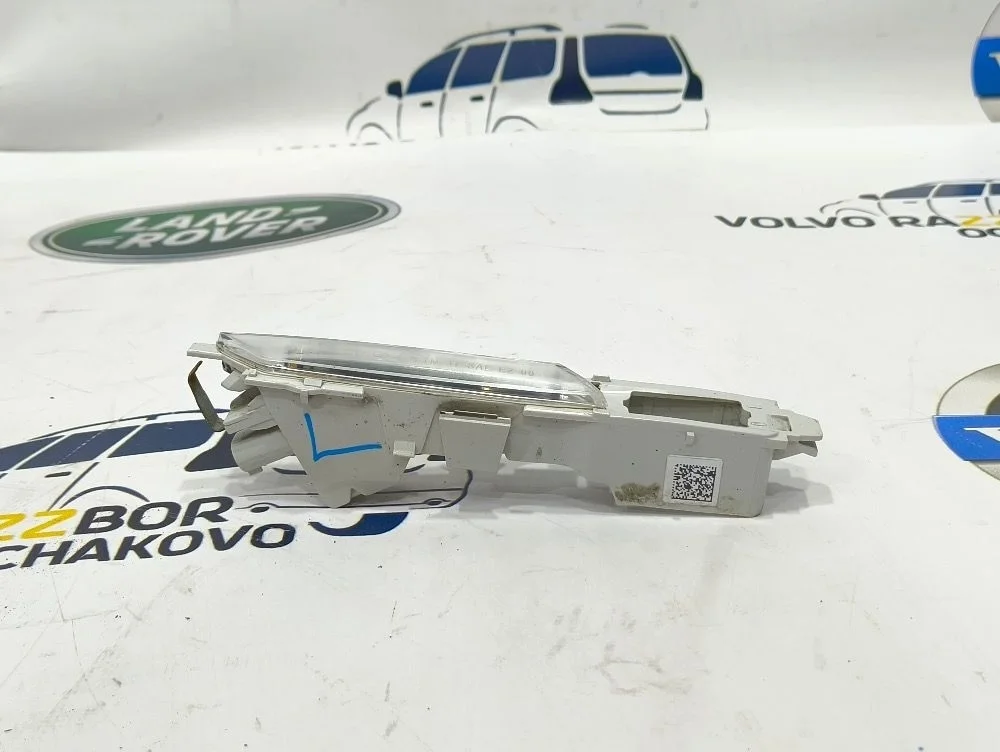 Повторитель поворота в крыло левый BMW 5 F10 F11 5 серия F10/F11 (2009—2013)