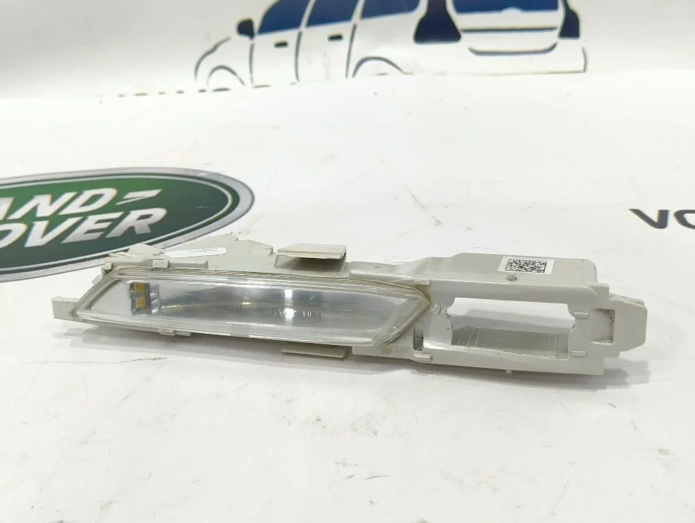 Повторитель поворота в крыло правый BMW 5 F10 F11 5 серия F10/F11 (2009—2013)