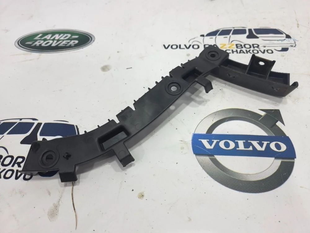 Кронштейн заднего бампера левый LR Freelander 2 Freelander II (2006—2010) 224DT 2010