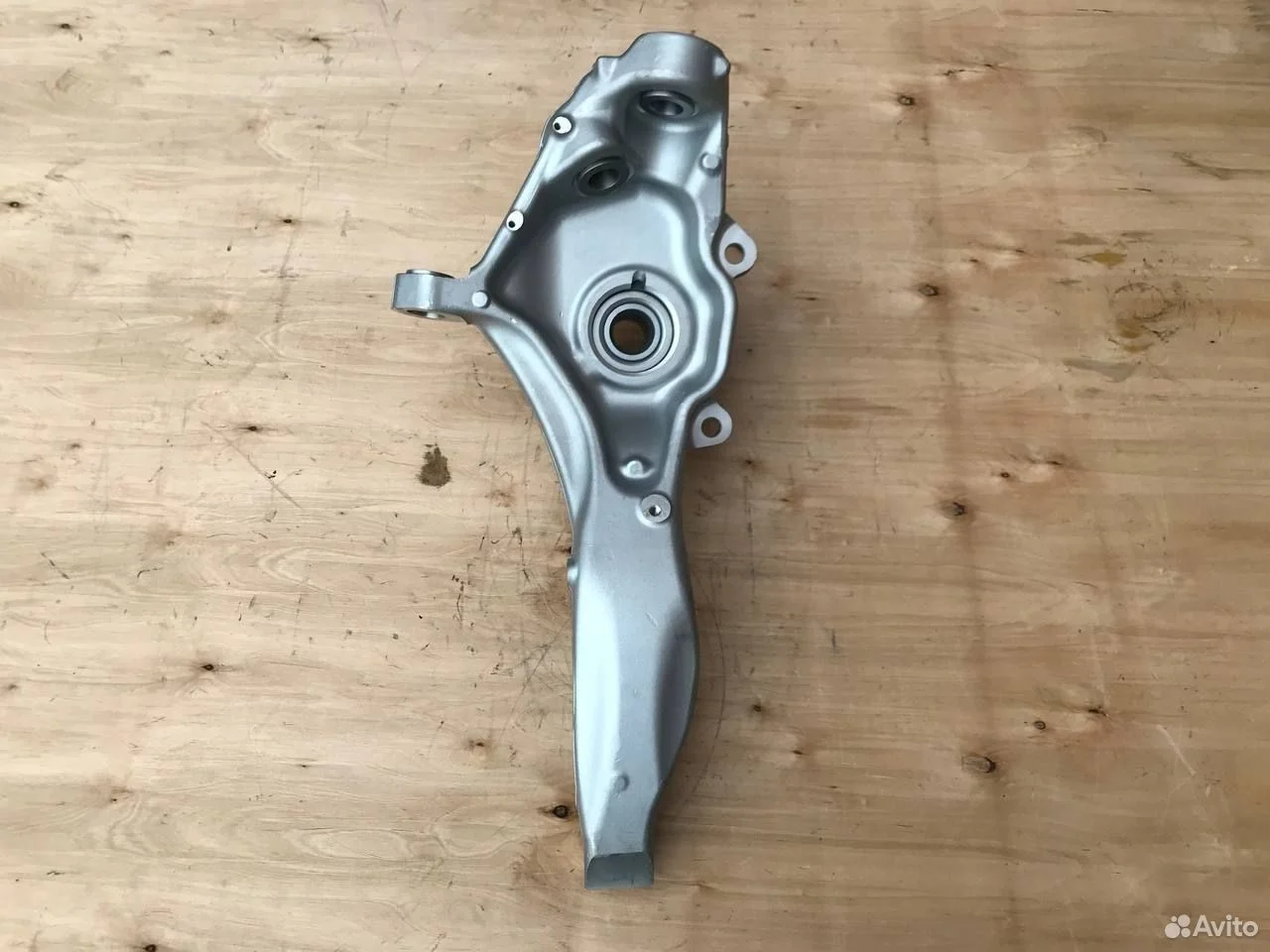 Поворотный кулак левый range rover sport discovery