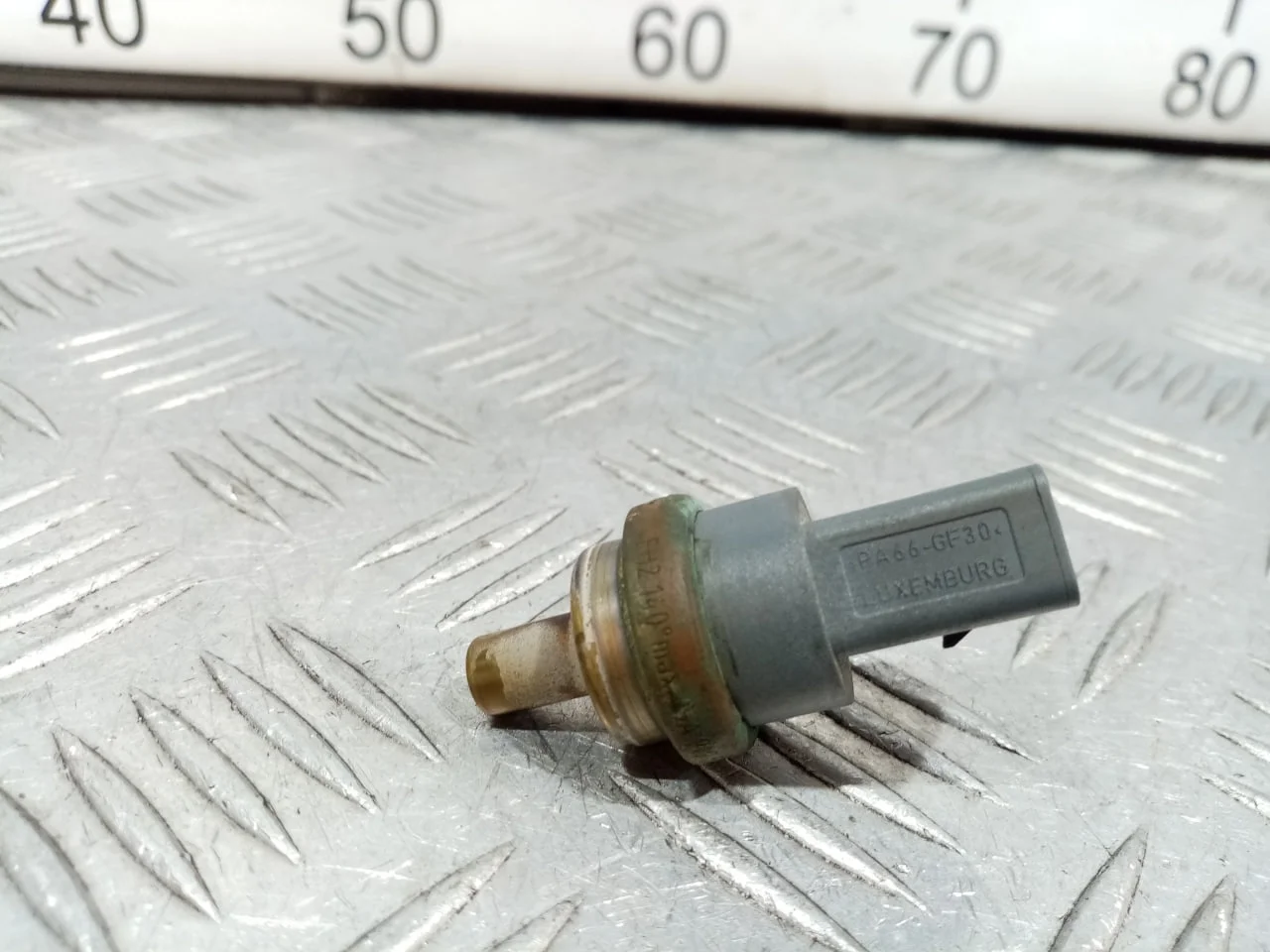 [Б/У] Датчик температуры охлаждающей жидкости [Код: 00627536 ]