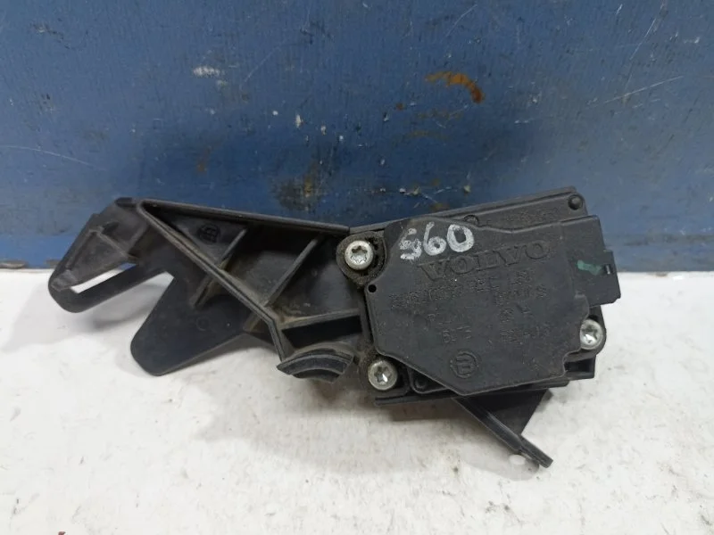 Моторчик заслонки печки Volvo S60 2008 30676511 1 ПОКОЛЕНИЕ 2.4 B5244S
