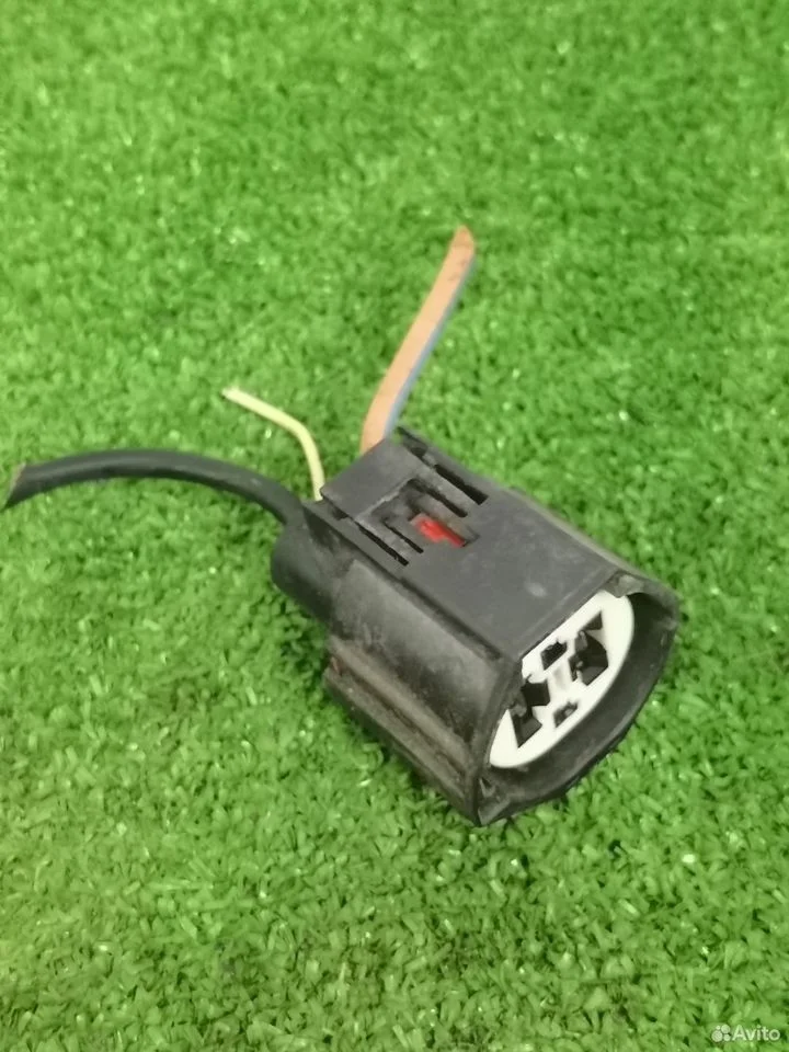 Разъем вентилятора охолождения ford