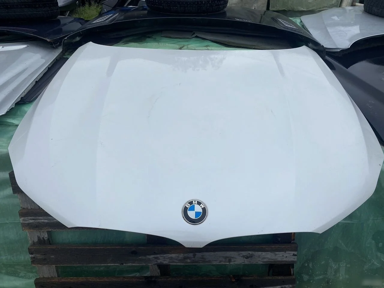 Капот белый BMW 7 G11