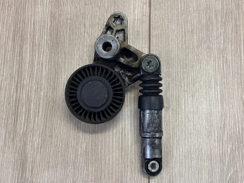 Ролик натяжной VW Touareg NF 2010 7P