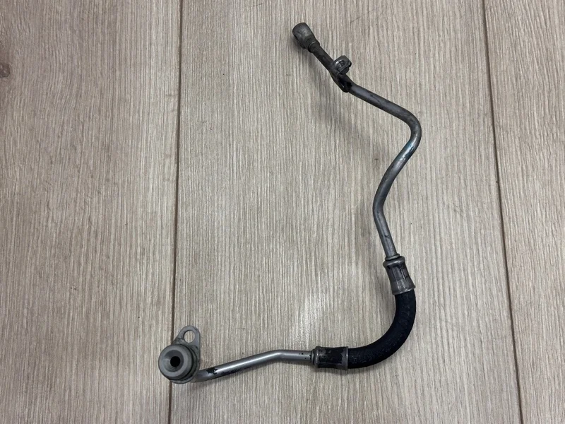 Трубка масляная VW Touareg NF 2010 7P