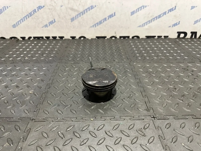 Поршень BMW E61