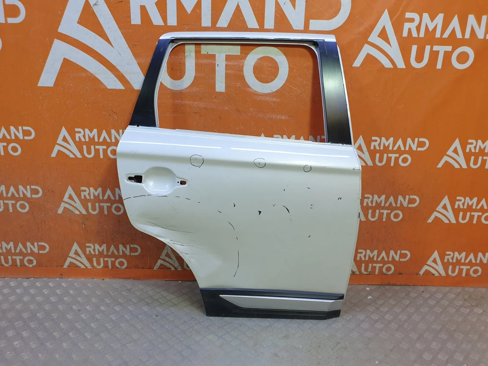 Дверь Mitsubishi Outlander 2015-нв 3