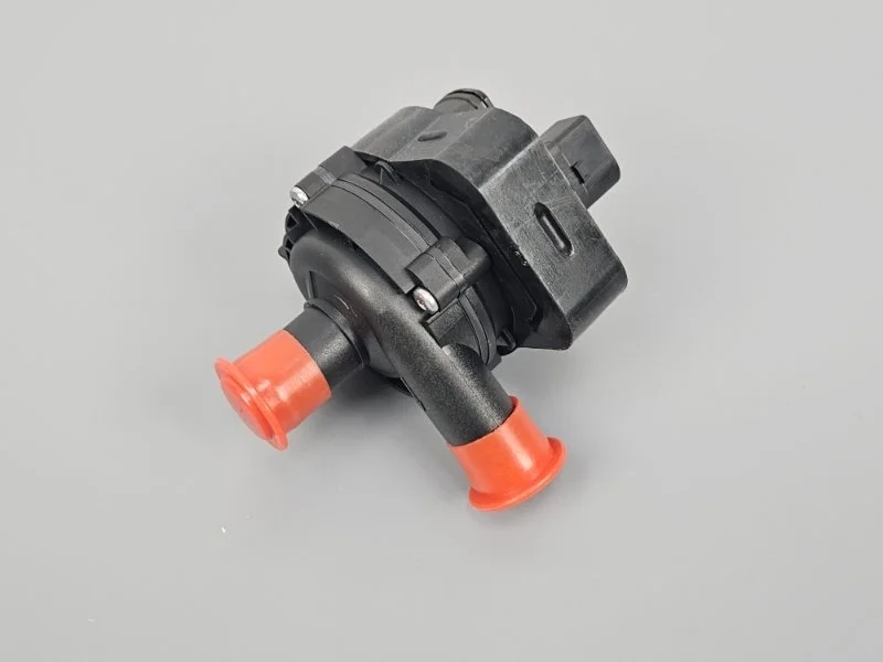 Водяной насос Mercedes-Benz Sprinter W906