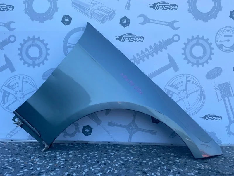 Крыло переднее правое Mercedes-benz 2014 W212