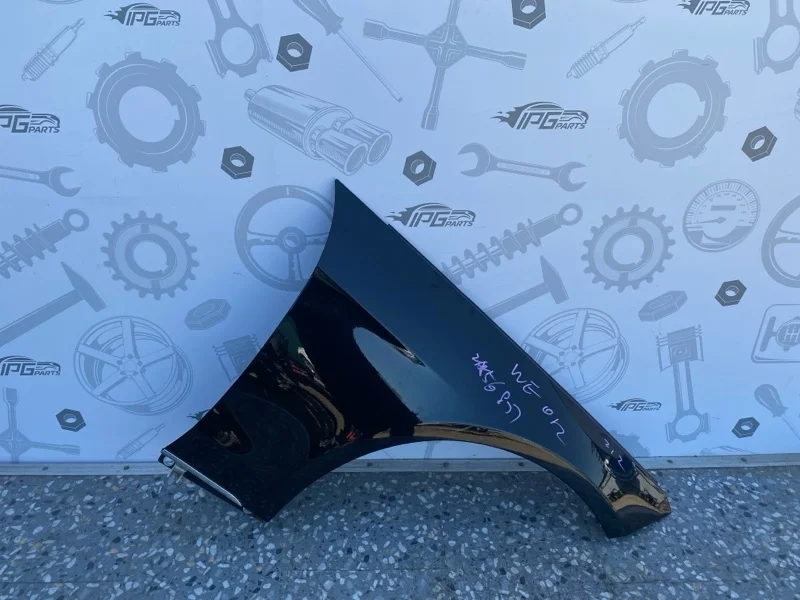 Крыло переднее правое Mercedes-benz 2013 W212