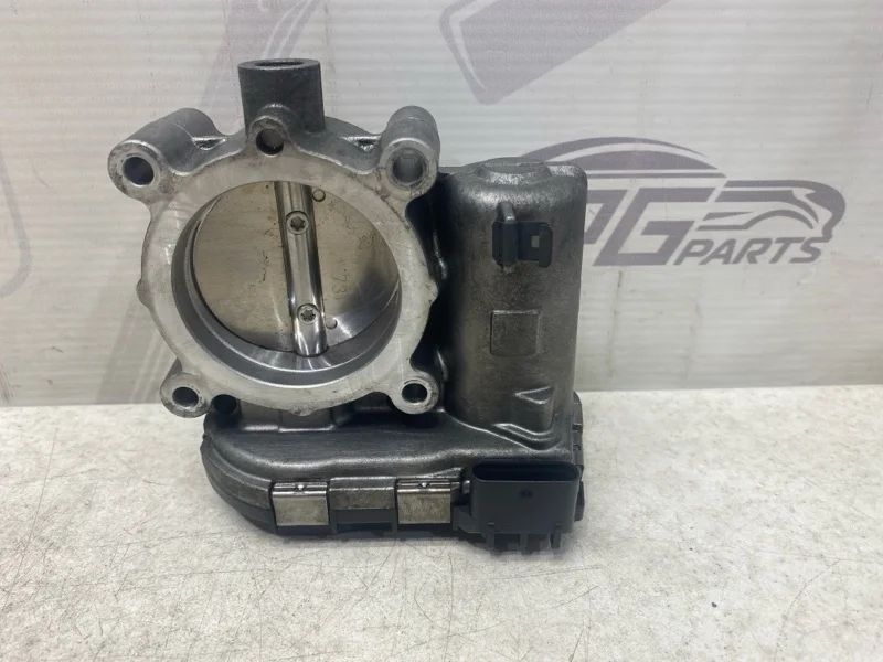 Дроссельная заслонка Mercedes-benz 2013 W212