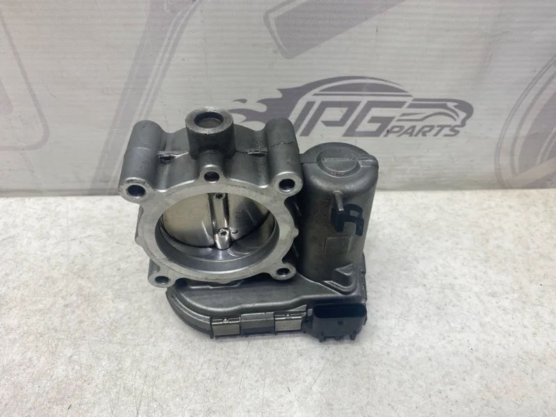 Дроссельная заслонка Mercedes-benz 2014 W212