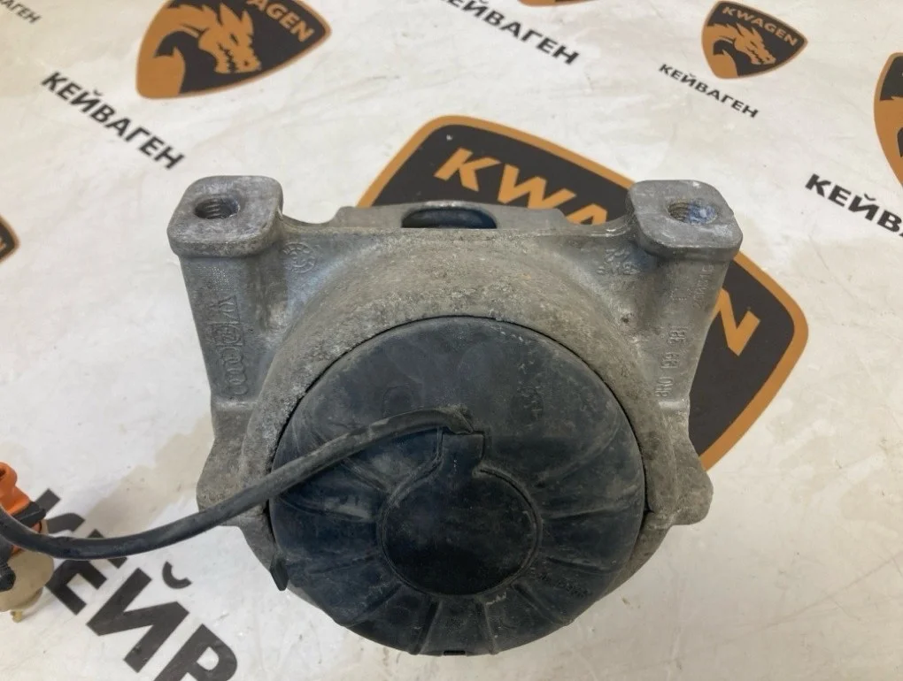 Подушка двигателя Audi Q5 2015 8R