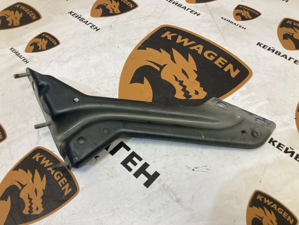 Кронштейн крыла Audi A4 2009 B8