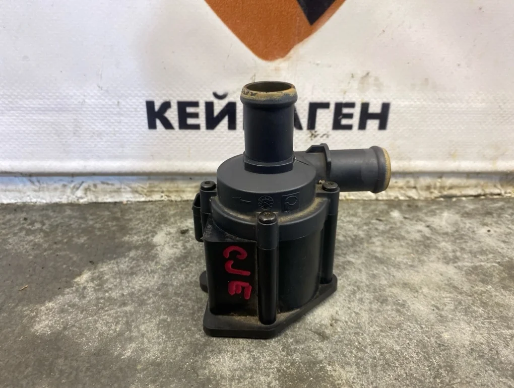 Помпа дополнительная Audi A4 2014 B8