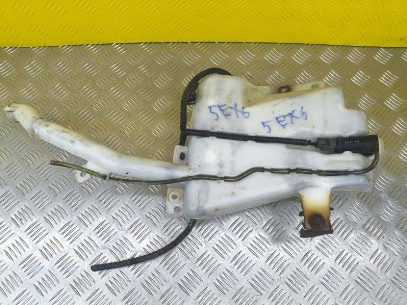 Бачок омывателя Mitsubishi L200 (2006-2015) 2006 MN182568 ПИКАП 2.5 D 4D56