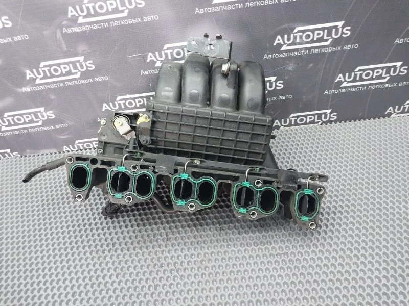 Впускной коллектор Opel Vectra C 2007 55562518 СЕДАН Z22YH