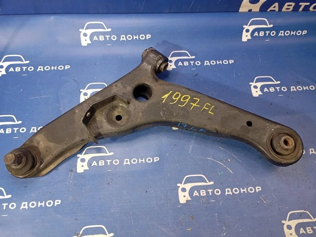 рычаг MITSUBISHI AIRTREK CU2W 4G63T