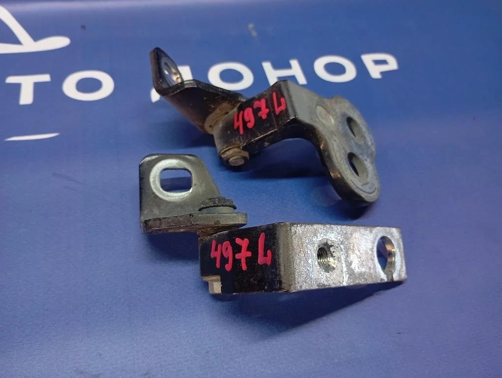 петли двери FORD FOCUS CB8 IQDB