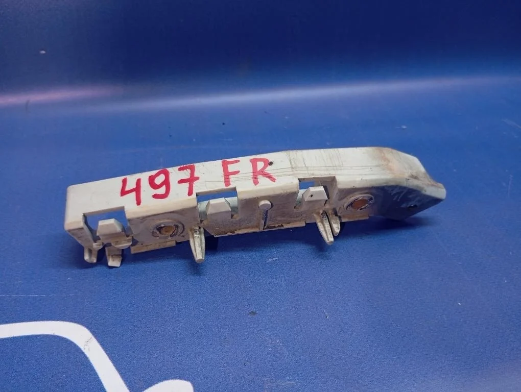 крепление бампера FORD FOCUS CB8 IQDB