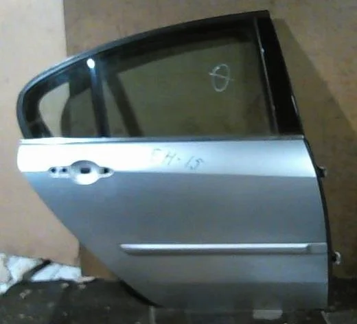 Дверь задняя правая Renault Laguna 821000022R 3, задняя правая