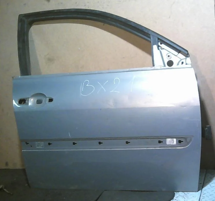 Дверь Renault Megane 7751473729 2, передняя правая