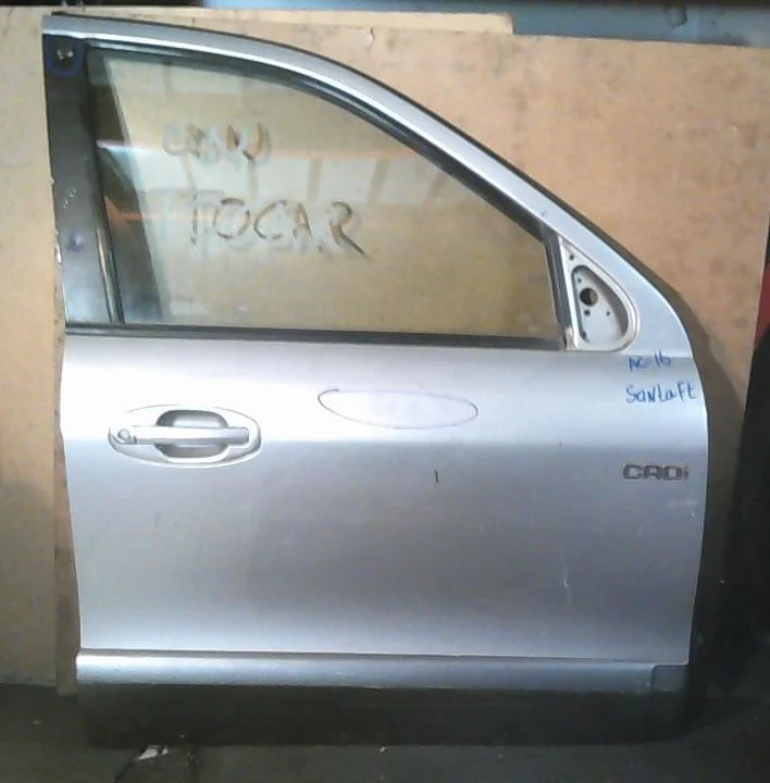 Дверь Hyundai Santa Fe 7600426111, передняя правая